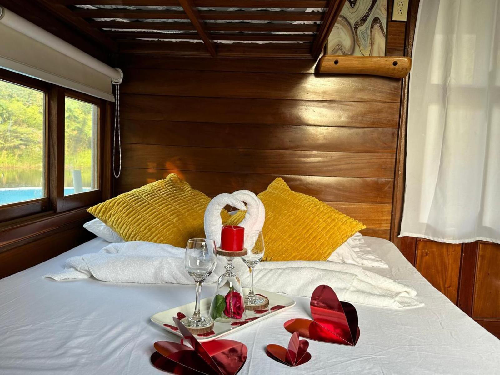 Hilamito Lodge Tela Kültér fotó
