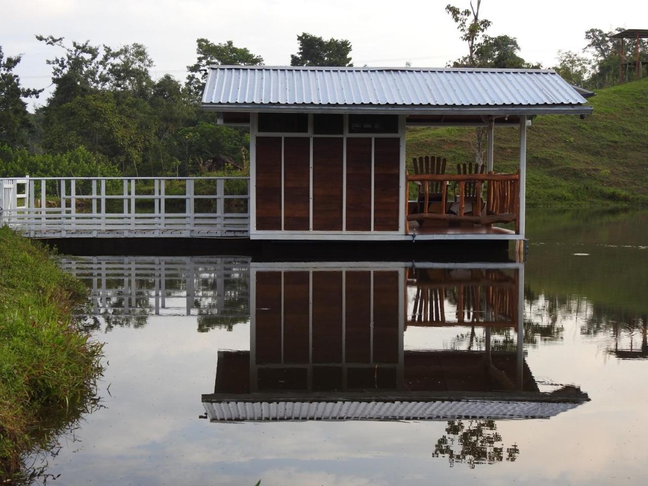 Hilamito Lodge Tela Kültér fotó